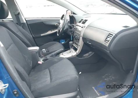 2010 Toyota Corolla S z USA, uszkodzony, nr VIN 2T1BU4EE5AC478379